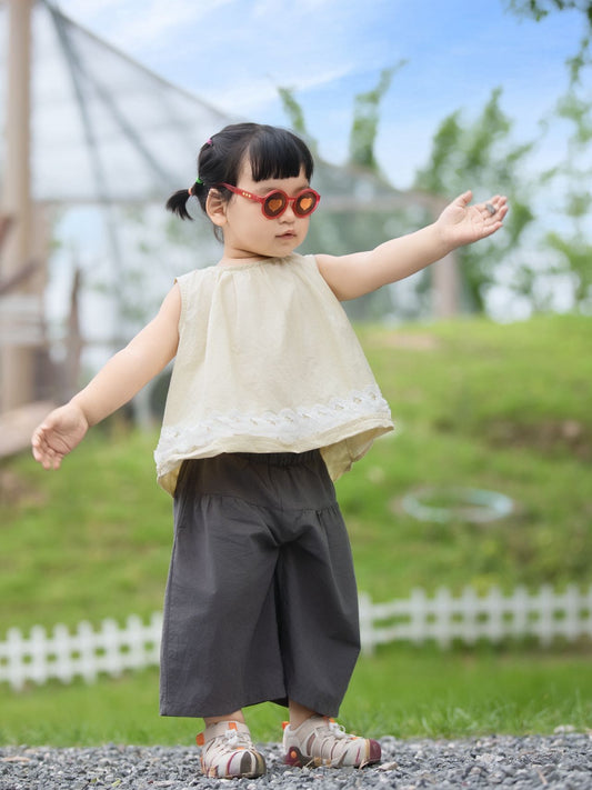 Why Your Child’s Eyes Need Armor: A Doctor’s Urgent Warning About Sun Damage - SmileyWorld